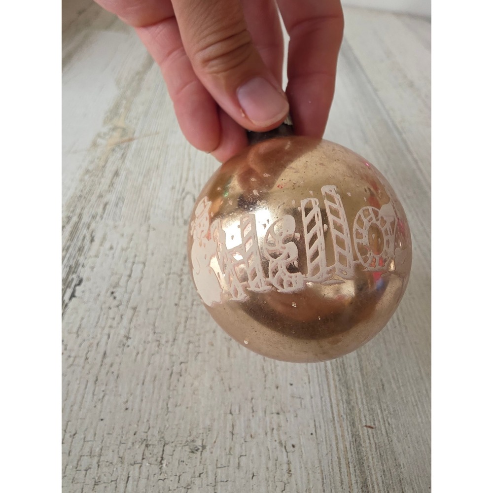 Vintage shiny Brite hello stencil snowman Frosty ornament Mercury Xmas tree gold
